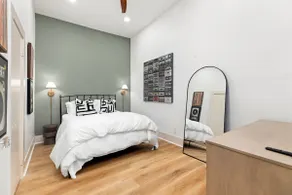 Luxury in Monte Vista - Image 4