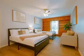 5BR Home * Hi-Speed Wifi * King suit * Fire Pit - Image 4