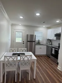 Brand New Cozy Stay. - Image 4