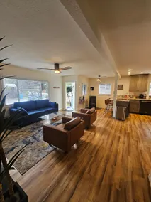 Oasis to the Redwoods 4 bd 3 bath central heat&a/c - Image 2