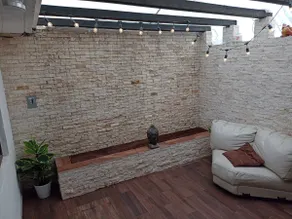 Beautiful house, and with transportation - Image 3