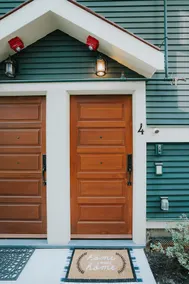 A Cozy Gem in the Heart of DT Vancouver West End - Image 3