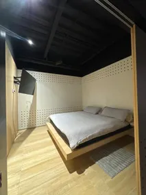 North 7 Department - Image 4