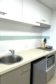 Central Studio Apartment - Image 5