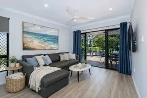 Golf Course Haven | Modern Rosslea Stay - Image 2
