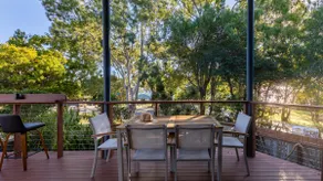 Beachfront Cabin with Sea Views - Image 5