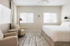 New Luxe 3BR Near Job Sites, Stadium, Raceway - Image 3