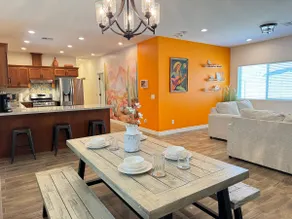 New Luxe 3BR Near Job Sites, Stadium, Raceway - Image 4