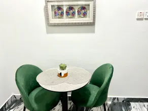 Cozy Apartment, 15 mins to Airport - Image 5