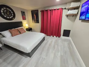 Boho Modular Home Near Advent and Lake Fairview - Image 3
