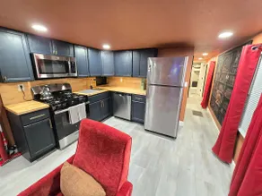 Boho Modular Home Near Advent and Lake Fairview - Image 5