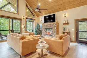 Lake Views & Golf Access at Secluded Drasco Lodge - Image 5