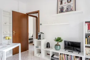 Boutique House in Historic Court - Image 5