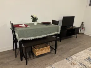 Private and cozy basement in prime location - Image 5
