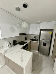 Luxury apartment, new and modern - Image 2
