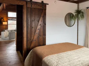 Creston Centennial #1 - King bed, loft w/stairs - Image 5