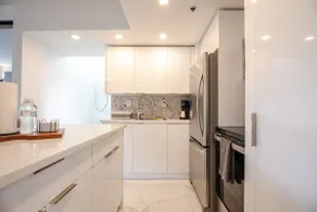 SoFi 2Bed/2Bath Beachfront Condo - Image 3