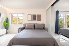 SoFi 2Bed/2Bath Beachfront Condo - Image 4