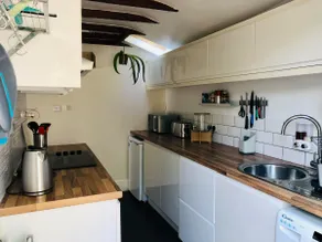 The Pathfinder's Retreat - 1 bedroom house for 2-3 guests - Image 5