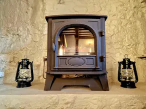 Move back in time! 4 bed cottage with modern twist - Image 5