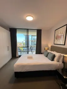 Citystyle Exec 1Brm with Balcony Apartments - Image 5