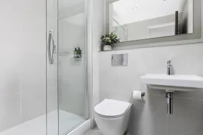 Private One-Bedroom Suite with Luxury Touches - Image 4