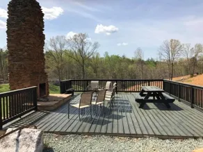 The Farmhouse at Bailey's Retreat - Image 4