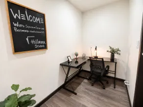Hillrock Studio | Private entrance + Workspace - Image 4