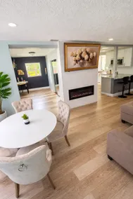 Premium House fireplace, Mini Golf and Large Patio - Image 2