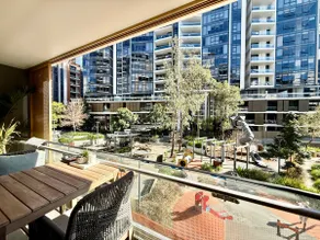 Modern 2BR in Mascot - Close to Airport & Train - Image 4