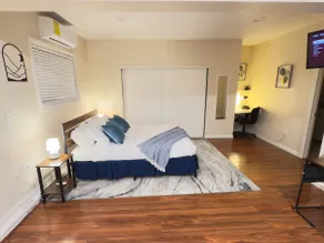 Cozy & Fully Equipped Studio - Image 3
