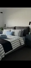 Seabreeze Retreat, 100m from the Beach - Image 3