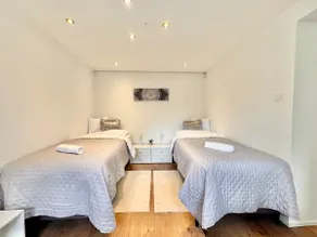 Juicy Private Apartments - Exclusive - Image 4