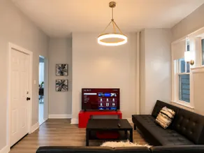 Spacious & Convenient near NYC - Image 5