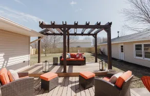 Hot tub! Fenced! Minutes to anywhere! - Image 3