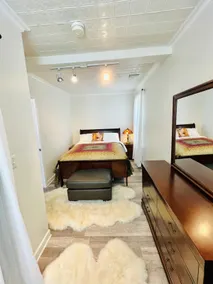 Cozy Loft Apartment - Image 5