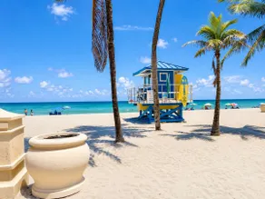 Sunny Beach Vibes 1BR + Essentials - Image 5
