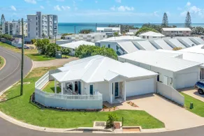 2min walk to Esplanade - Perfect Bargara Escape - Image 2