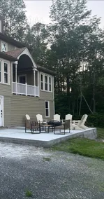 Spacious 8-Bedroom Retreat with 5 Living Rooms - Image 3