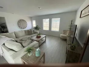 Cozy Family Home - Image 3