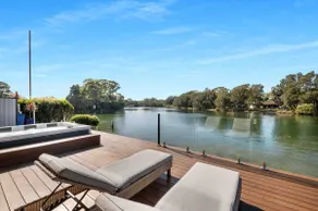 Riverside Manor - Image 5