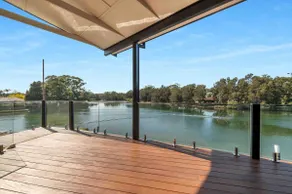 Riverside Manor - Image 4