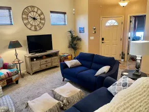 Connie’s Cozy Abode - Image 3