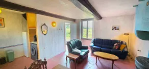 Small, simple, isolated, private house, without neighbors - Image 3