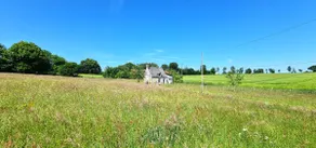Small, simple, isolated, private house, without neighbors - Image 5