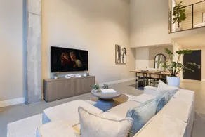 Rustic Concrete Loft in Downtown Los Angeles - Image 3