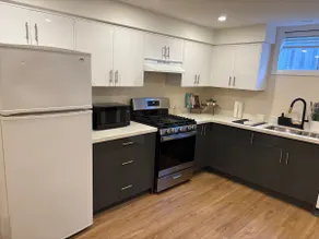 Modern and Spacious Guest Suite - Image 4