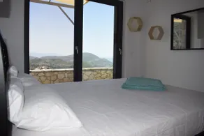 Flora Stone House - Image 4
