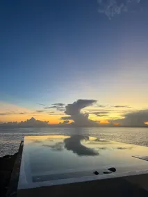 2 BDR Luxe Condo at Tracadero Sea and beach club - Image 5
