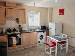 2 bed Flat near Corby Town Centre - Image 4